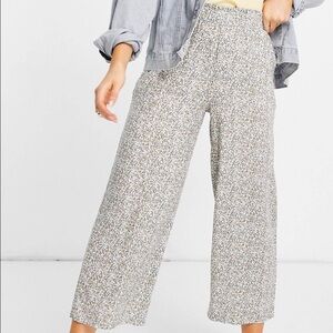 Abercrombie & Fitch Pull On Wide Leg Pants Linen Floral Women’s Size Medium